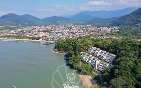 Frente pro MAR, com 2 Suítes, no centro de Ubatuba